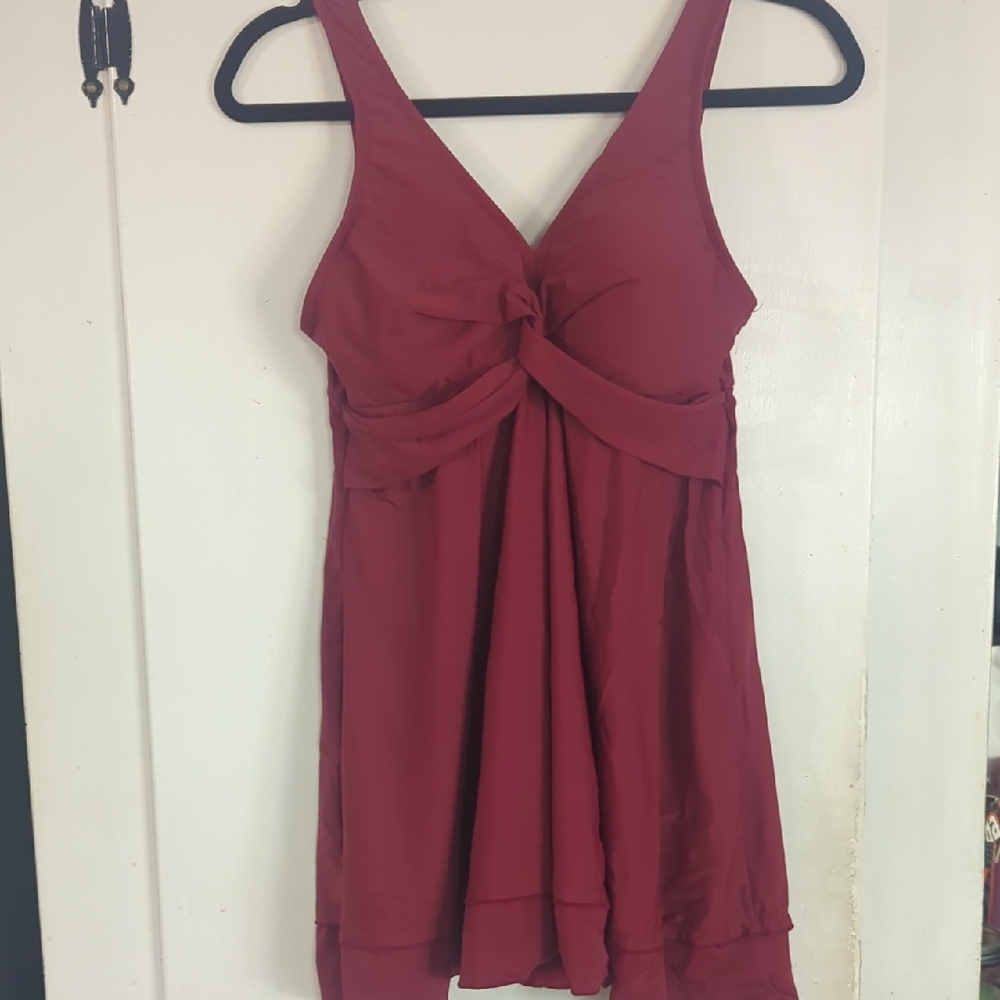 Elegant Red Sleeveless Dress